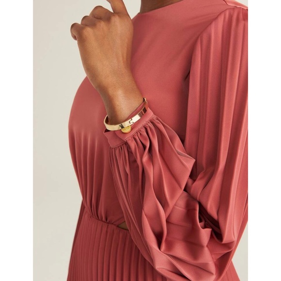 Rose pink cut out dress - Picture 7 of 10